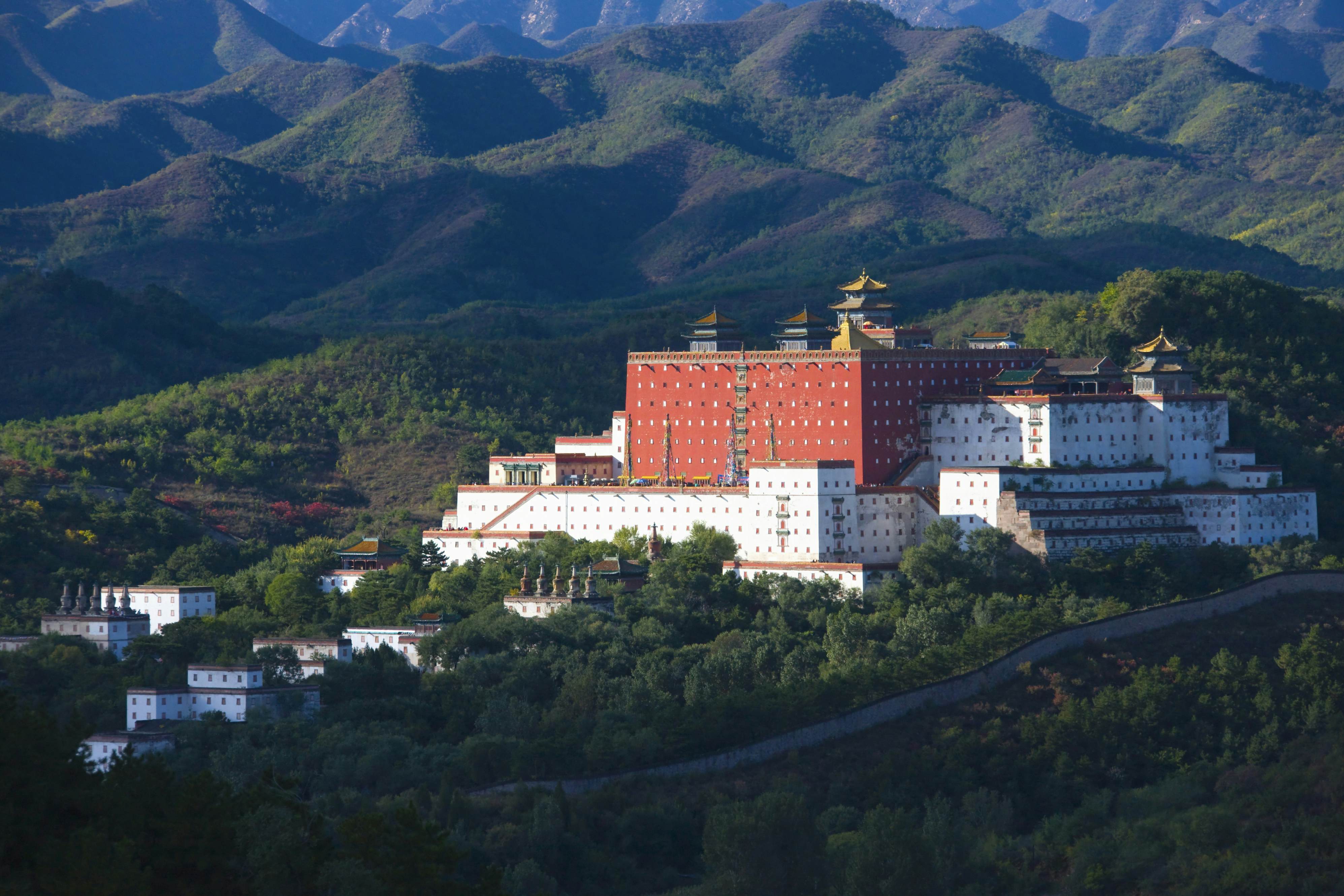 2 Days Classic Chengde Tour plus Eastern Qing Tombs from Beijing